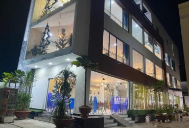 BÁN GẤP TRONG THÁNG TÒA NHÀ 4 tầng KINH DOANH NHÀ HÀNG  đường Phạm Ngọc Thảo, TP. Bến Tre