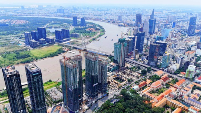 Điều gì khiến các “đại bàng” đầu tư vào bất động sản Việt Nam?