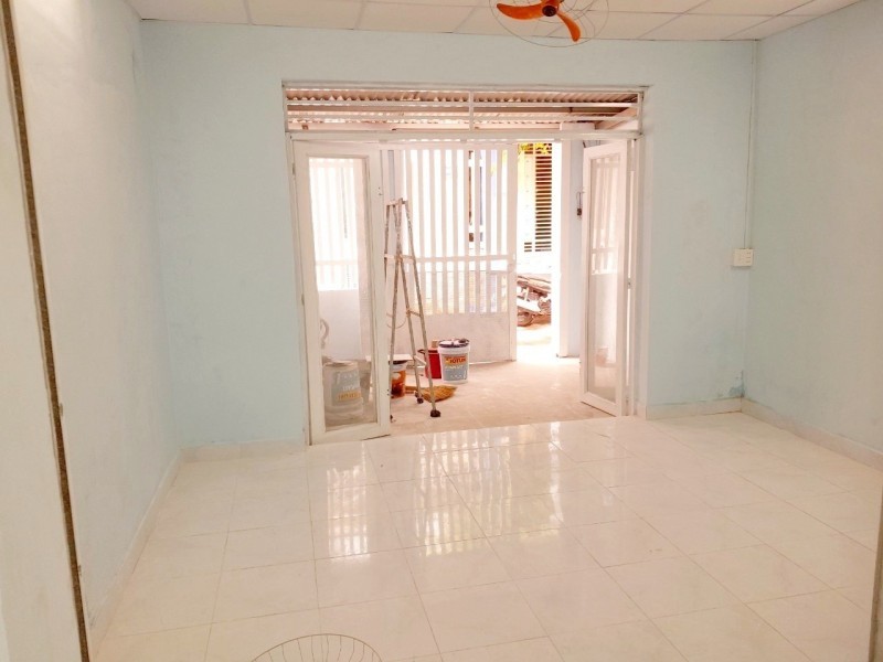 Bán nhà 72m2, Hẻm xe hơi Đường Nguyễn Sơn, Quận Tân Phú