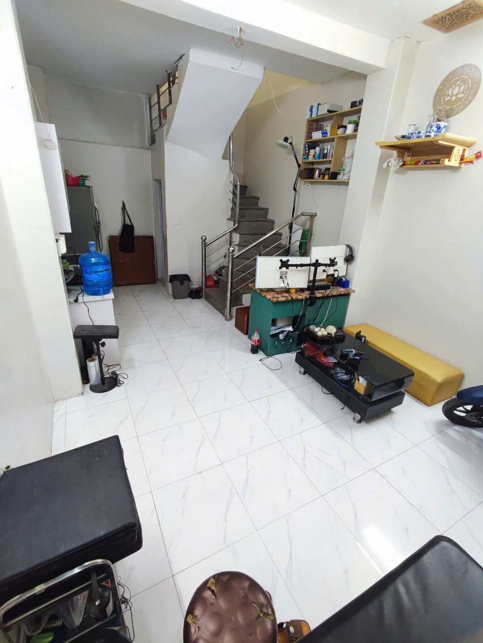 SIÊU HIẾM! Nhà mặt đất tại Tây Hồ -Nhỉnh 1 tỉ -Đổi nhà cần b.a.y nhanh