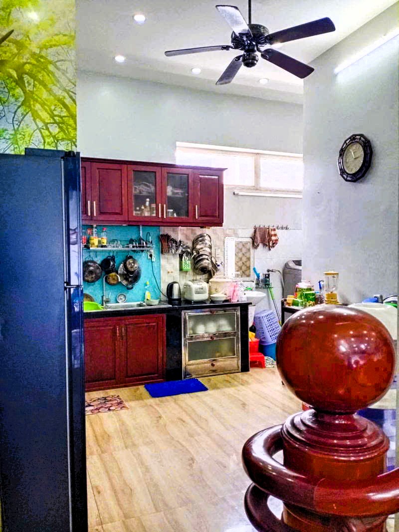 Bán nhà 61m2, 3 tầng, TN 80tr/năm, xe hơi vào nhà, 5 tỷ – đường 6, Linh Xuân – ngang 5m