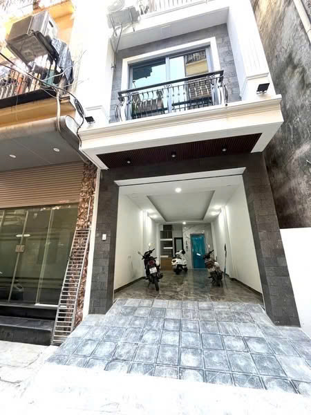 10 tỷ- Phố Kim Ngưu oto đỗ cửa thông Minh Khai 45m-6 tầng thang máy