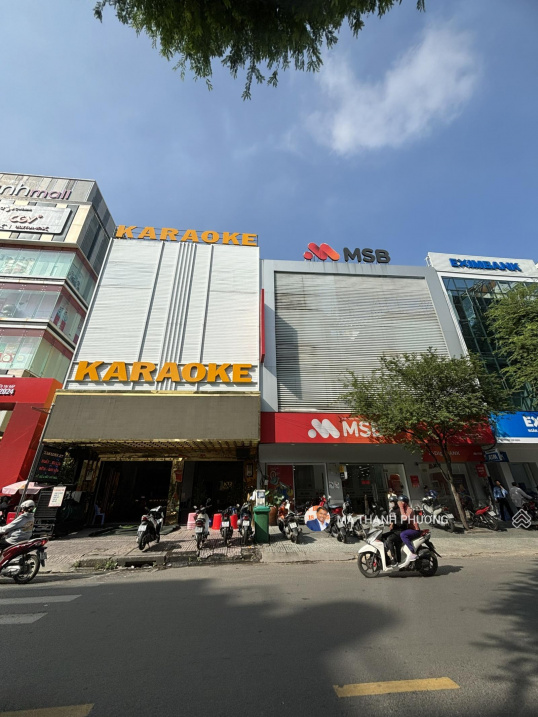 Bán Nhà Mặt Tiền 20m Đường Sư Vạn Hạnh, P.12, Q.10, 4x18m, Giá 37 Tỷ