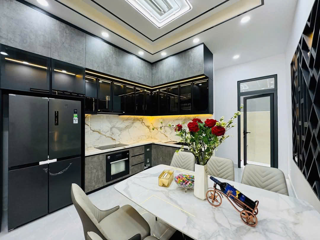 Nhà phố hẻm xe hơi 95 Lê Văn Lương, 4 tầng, 7.6 tỷ