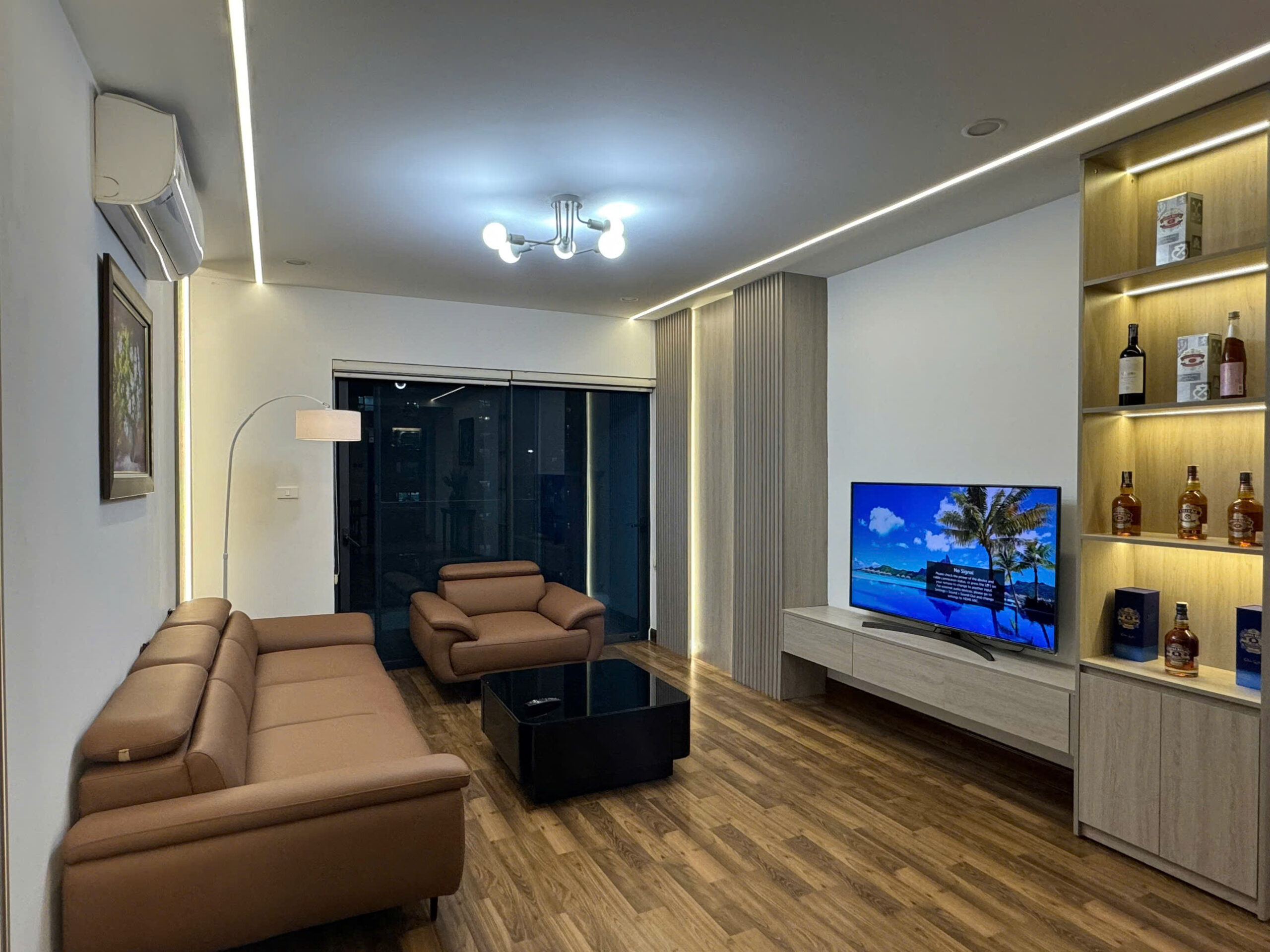 Chuyển nhà cần bán nhanh căn 3 ngủ 2 WC tòa S1 Goldmark City, đồ đạc thiết bị mới 100% nhập khẩu