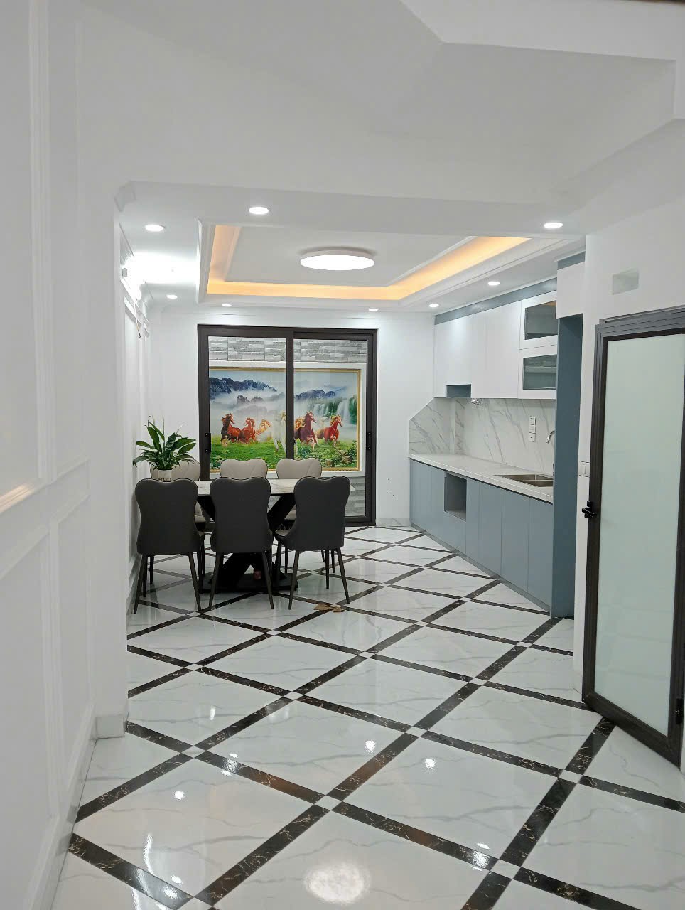 Bán nhà 5 tầng Cổ Điển A – Tứ Hiệp – Thanh Trì – 600m ra chợ Tứ Hiệp
