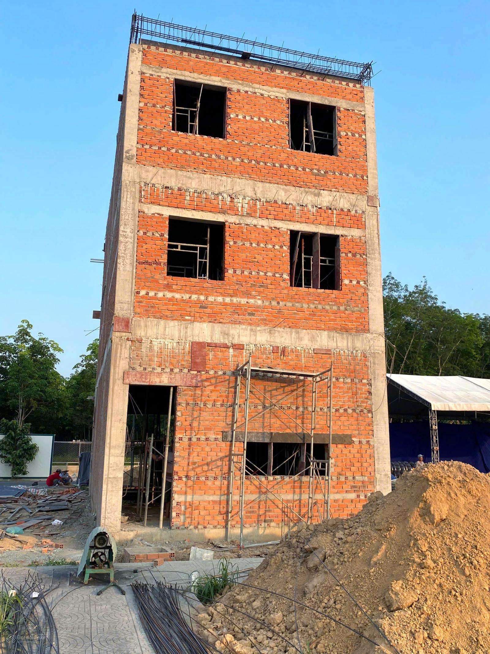 SỞ HỮU NHÀ RIÊNG CHỈ 390TR cô chú anh chị cần tư vấn LH zalo 0981 269 279