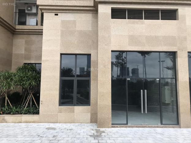 Bán gấp shophouse chân đế tòa CT8 Emerald Mỹ Đình Sông Đà, dòng tiền thu về 2500$/tháng.