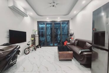 HIẾM, NHÀ ĐẸP HỒ TÙNG MẬU, 35M x 6T, nội thất xịn sò, ba bước ra đường 32, chỉ hơn 7 tỷ.