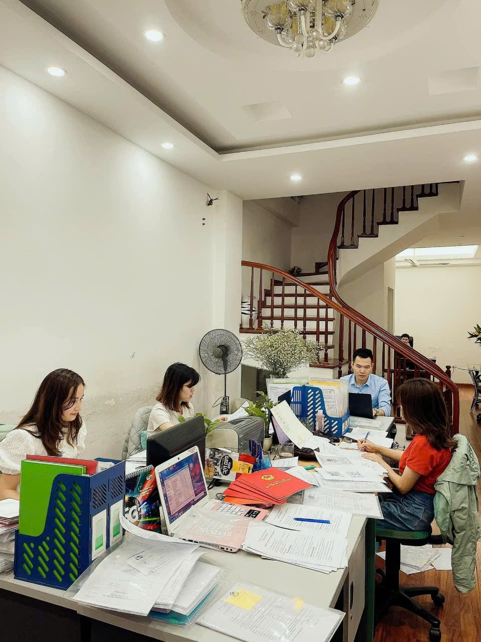 NHÀ 3 MẶT THOÁNG – NGÕ THÔNG LÀM VĂN PHÒNG VÀ KINH DOANH – Ô TÔ TRÁNH .