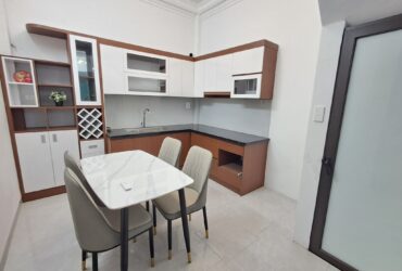 Mặt Ngõ Vip Đê La Thành 25m2 6T 3.6M2 GIÁ CHÀO 7 tỷ Ba Đình