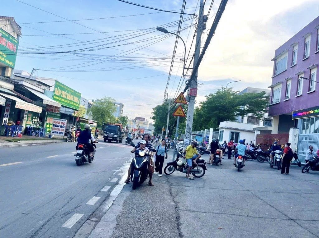 104m2, BÁN NHÀ MẶT TIỀN 5 TẦNG TÔ NGỌC VÂN, TX, Q.12 – NHỈNH 8 TỶ