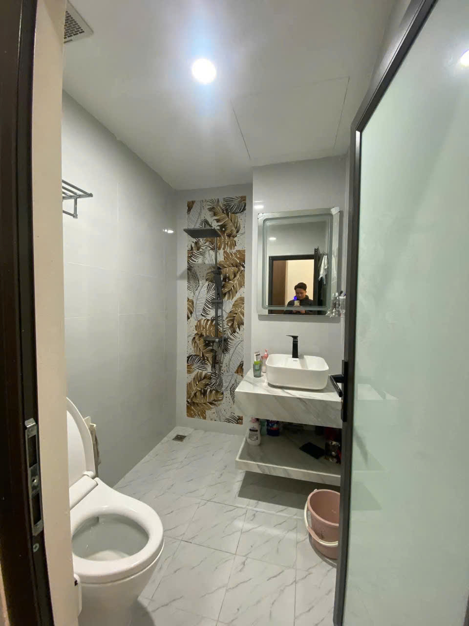NHÀ ĐẸP ĐỐNG ĐA – ĐƯỜNG TRƯỜNG CHINH – Ô TÔ – THANG MÁY – KINH DOANH 40m – 6 tầng – 14 tỉ