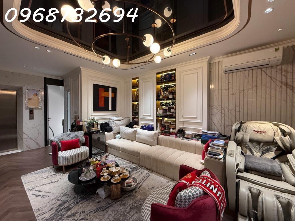 DT45M PHỐ TRẦN QUANG DIỆU – 6 TẦNG, THANG MÁY – NHÀ ĐẸP TRONG LÒNG PHỐ –  KO PHẢI LÀ NHÀ MÀ LÀ TÁC PHẨM NGHỆ THUẬT!