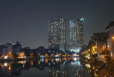 Bán đất mặt hồ Ngọc Lâm, 250m, mặt tiền 12m, cạnh đường Hồng Tiến 40m kéo dài