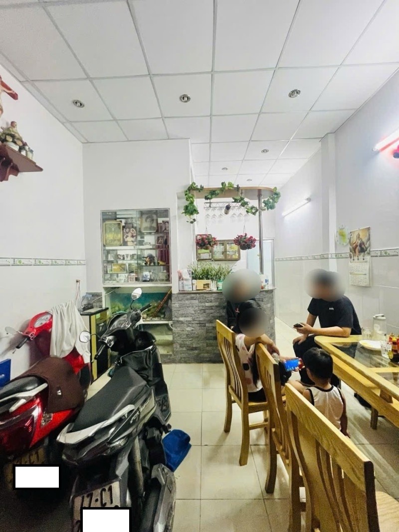 Bán nhà 50m2, Hẻm xe hơi Đường Lê Sát, Quận Tân Phú