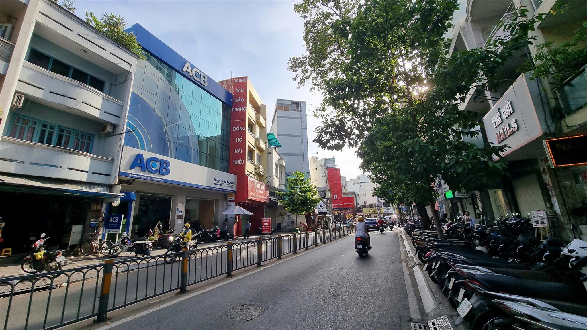 Nhà MT Trần Quang Khải, Tân Định, Quận 1: 4.2x 15m CN 64m2, 5 tầng thang máy giá 34 tỷ