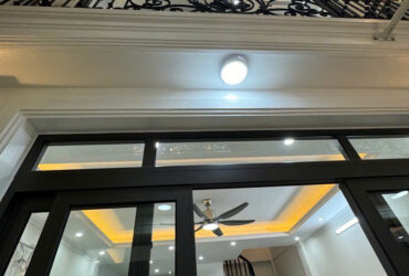 BÁN NHÀ MỚI XÂY  YÊN HOÀ- CẦU GIẤY- 30M2 x 5T x mt 3.8 x 7,6 TỶ