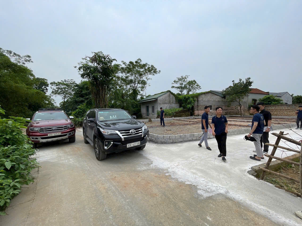 e còn 1 lô duy nhất tại chương mỹ chỉ hơn 1 tỷ 

48,8m sẵn sổ đỏ 
xe ô tô tránh đậu cửa

liên hệ em : 0967594106