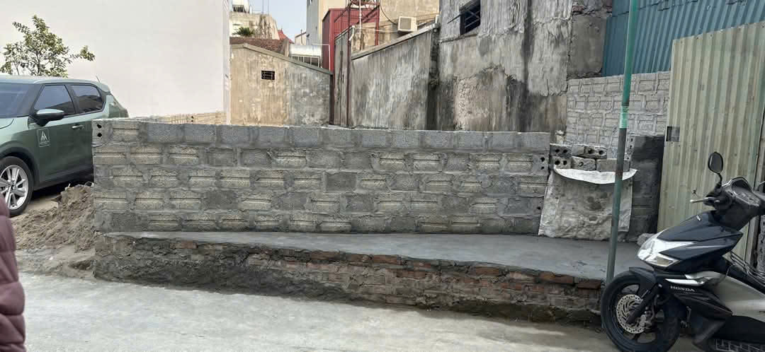 Cần bán đất gần 100m ô tô vào, ngõ thông gần đường rải nhựa Vạn 3, Thanh Trì giá 6.35 tỷ