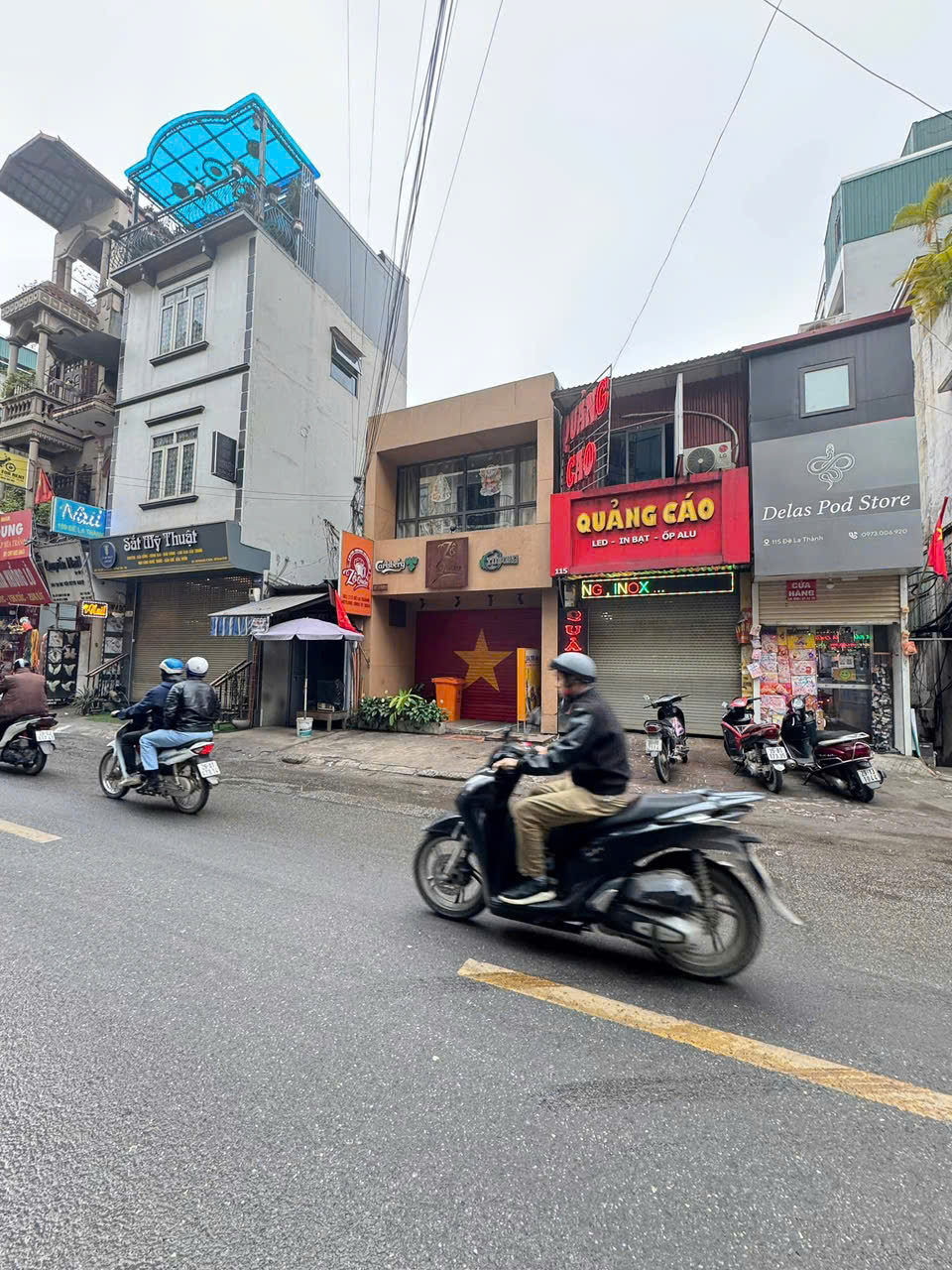 Mặt phố Ô Chợ Dừa, Tôn Đức Thắng,vỉa hè rộng,kinh doanh sầm uất,nhà đẹp ở luôn,42m2,5T, 23 tỷ