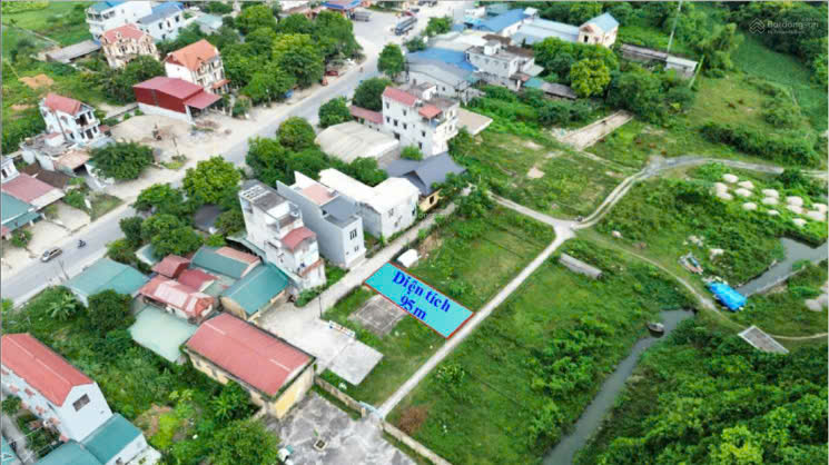 Em có lô đất đang cần bán – Diện tích 95m full thổ cư -Chương Mỹ, HN