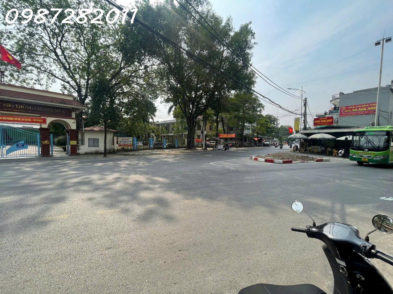 HOT 
em cần bán mảnh này  đại yên , chương mỹ 
65,8m nằm trung tâm phường chương mỹ 
liên hệ em :  0967594106-0987282011