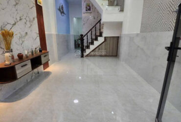 BÁN NHÀ Q.8 GẦN CẦU CHÀ VÀ , XE HƠI TỚI CỬA, 3 TẦNG BTCT, 4 PN, SHR, HOÀN CÔNG ĐỦ.