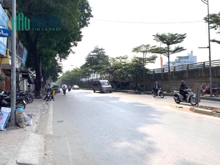 Bán đất mặt đường Bưởi, Ba Đình, 2 mặt đường, diện tích 60m2 full  thổ cư, giá chỉ 1x tỷ, x mầm non, quá rẻ