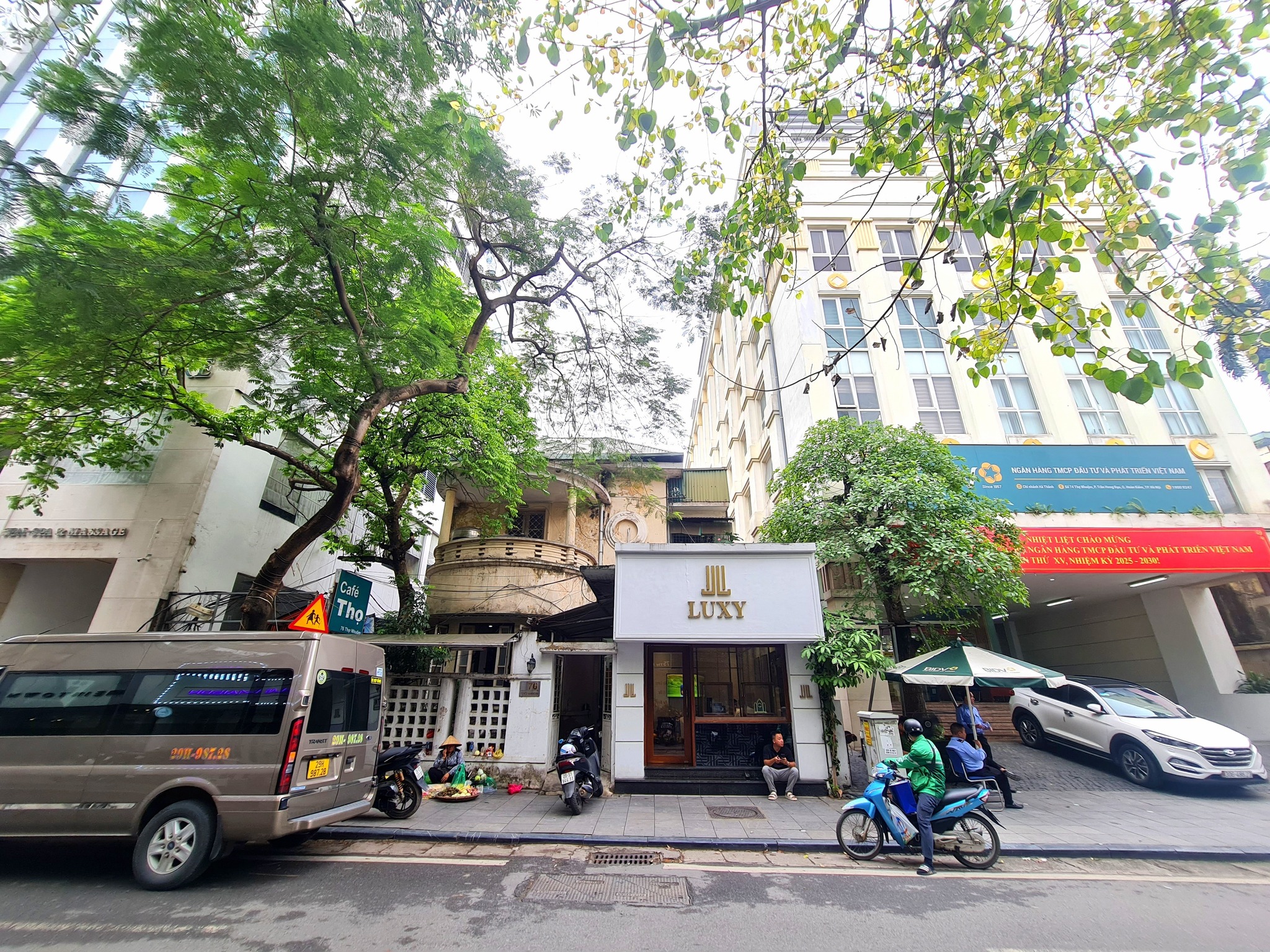 Hiếm có nhà phố cổ bán DT352 m2, Mặt tiền 11m giá chỉ 180 tỷ