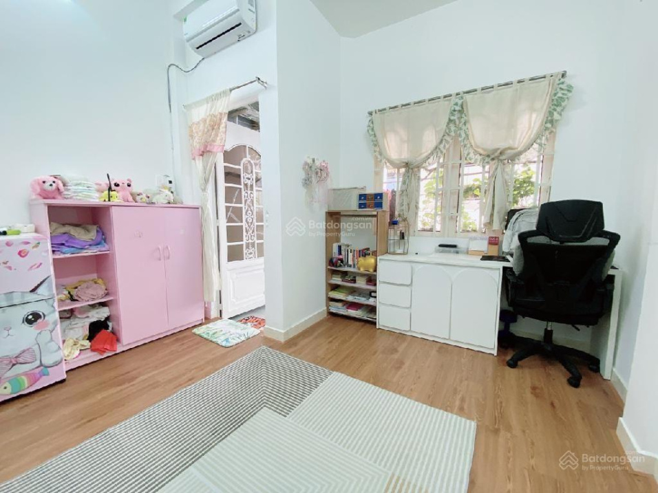 Bán nhà Đường 3/2, Q10, 52m2, sổ hồng riêng, hoàn công đủ 3 tầng, giá nhỉnh 8 tỷ. lh: 0939345129