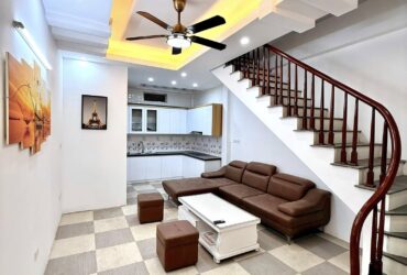 Bán hoa hậu mặt ngõ lớn phân lô 62m2 giá 16.5 tỷ ô tô tránh, kinh doanh tại Chùa Bộc Đống Đa