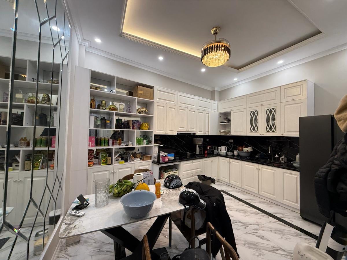 BÁN NHÀ NGUYỄN ĐỨC CẢNH – 60M2 – 13.5 TỶ – Ô TÔ –  2 THOÁNG – THANG MÁY