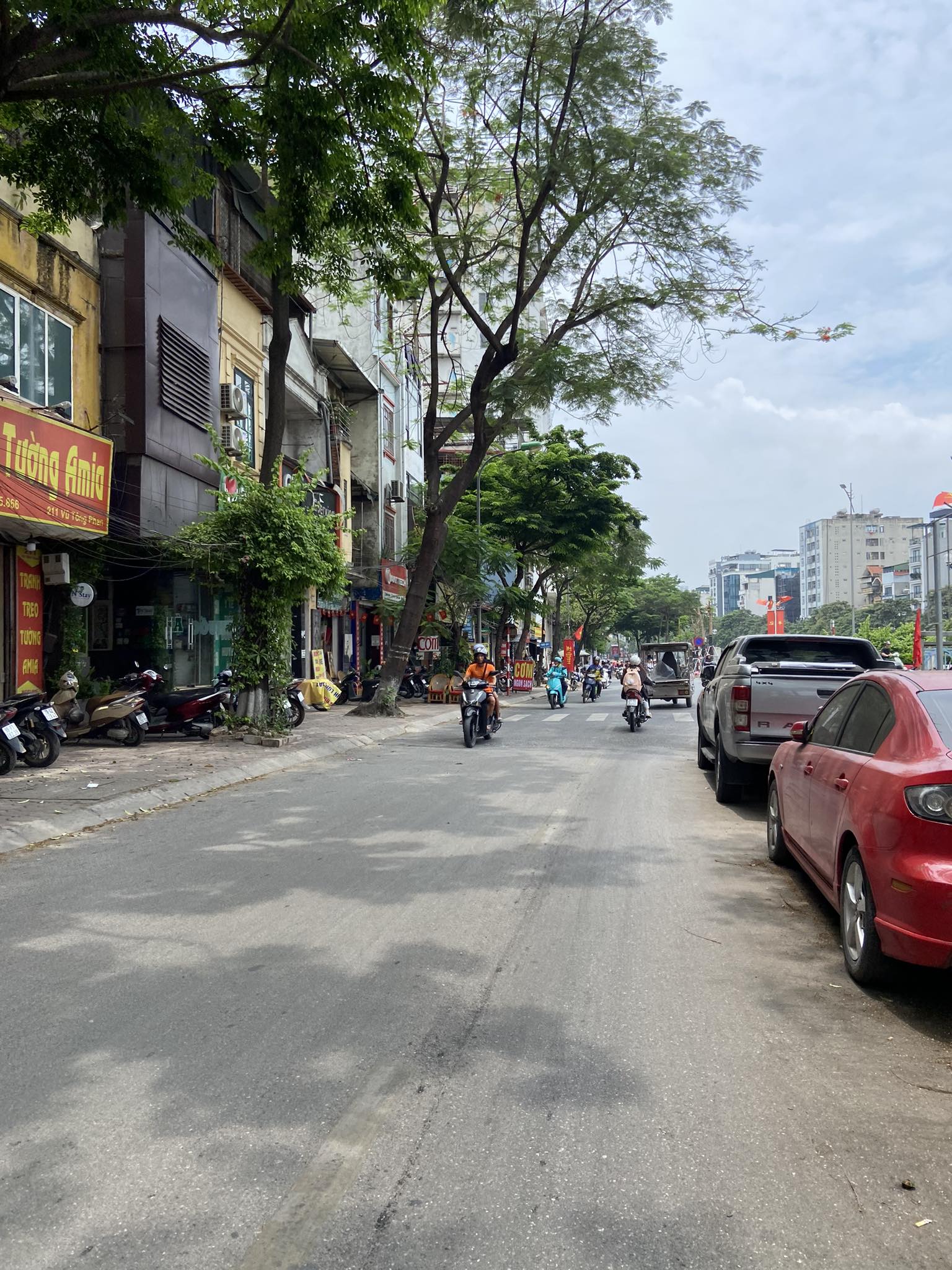 Bán nhà riêng phố Khương Trung – Thanh Xuân, 60m2 mt 5m, oto qua nhà – GIÁ TỐT