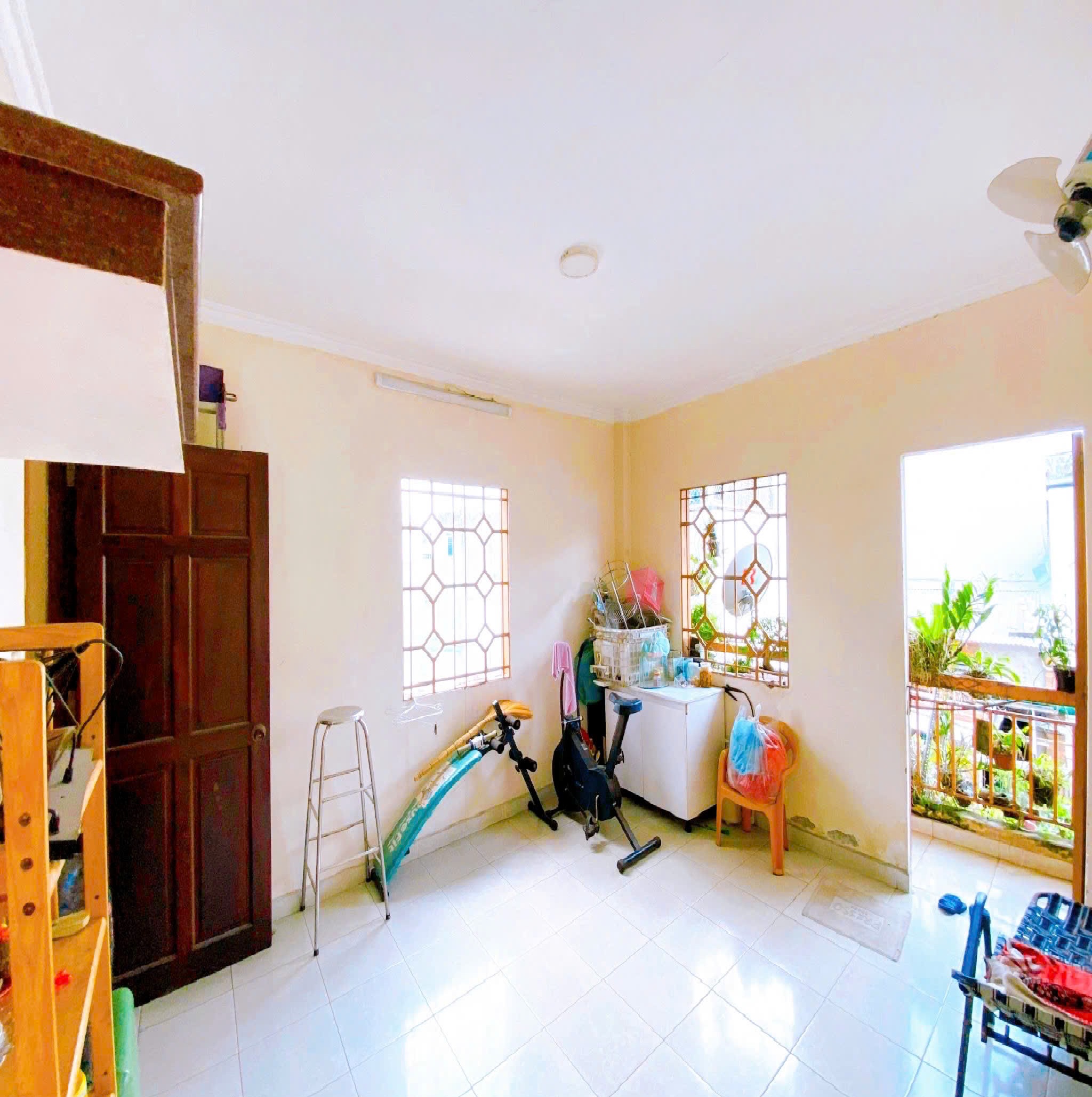Bán nhà hẻm Lạc Long Quân, QUẬN TÂN BÌNH, Diện tích vuông vức 3.4 x 12.45 m, Giá 6.65 tỷ