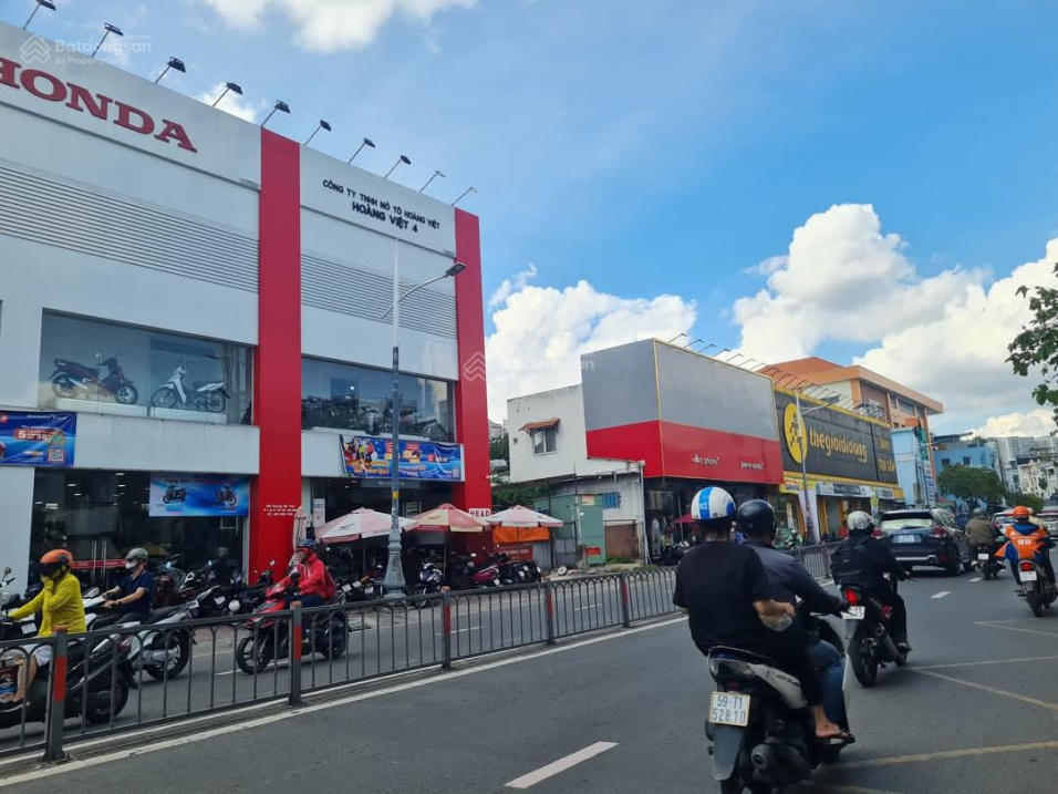 Bán nhà mặt tiền kinh doanh Dương Bá Trạc, Quận 8, 3 tầng BTCT, giá nhỉnh 13 tỷ