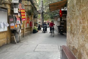 BÁN GẤP 4 TẦNG TRUNG KÍNH, VỊ TRÍ ĐẸP KINH DOANH CỰC TỐT, 45M2 MT 3.5M 9 TỶ