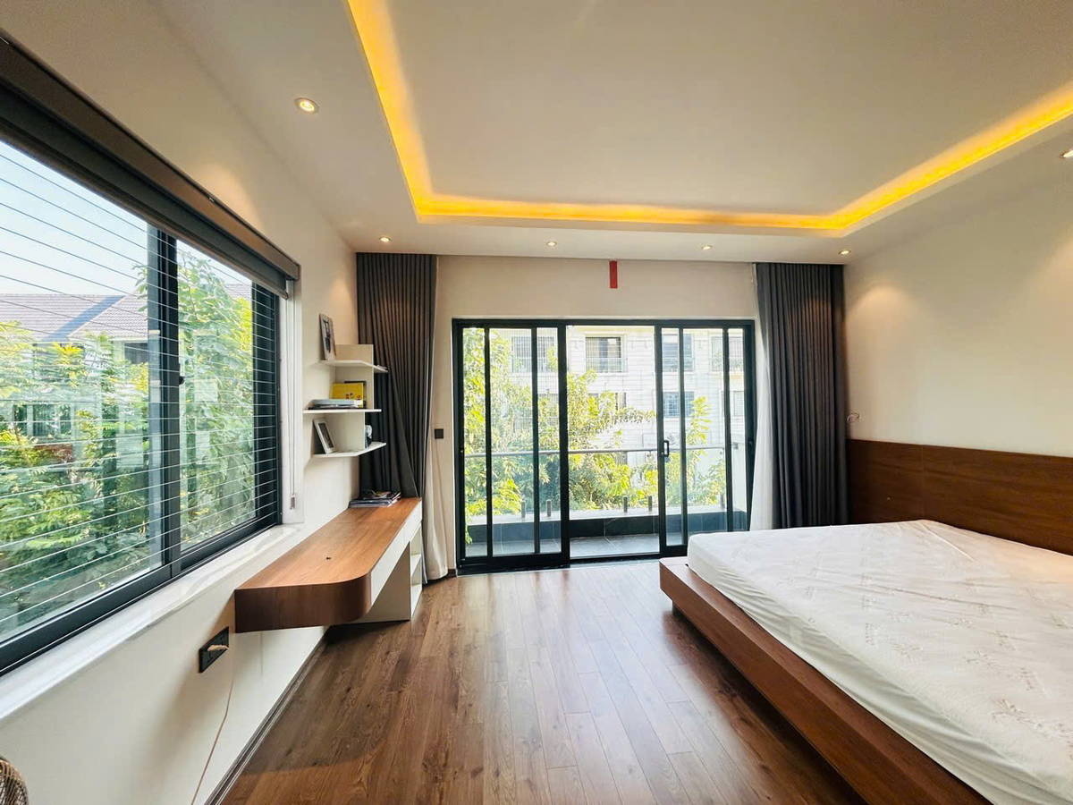 Lê Trọng Tấn, Hà Đông, siêu phẩm lô góc, mặt tiền rộng, bạt ngàn tiện ích, giao thông thuận lợi, phù hợp kinh doanh, nhà ở,nội thất cao cấp, thang máy hiện đại.