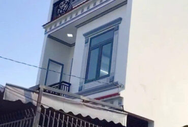 BÁN NHÀ MỚI XÂY 3 TẦNG HẺM Ô TÔ ĐƯỜNG 23/10, XÃ VĨNH HIỆP, TP. NHA TRANG Gia 3 ty 950