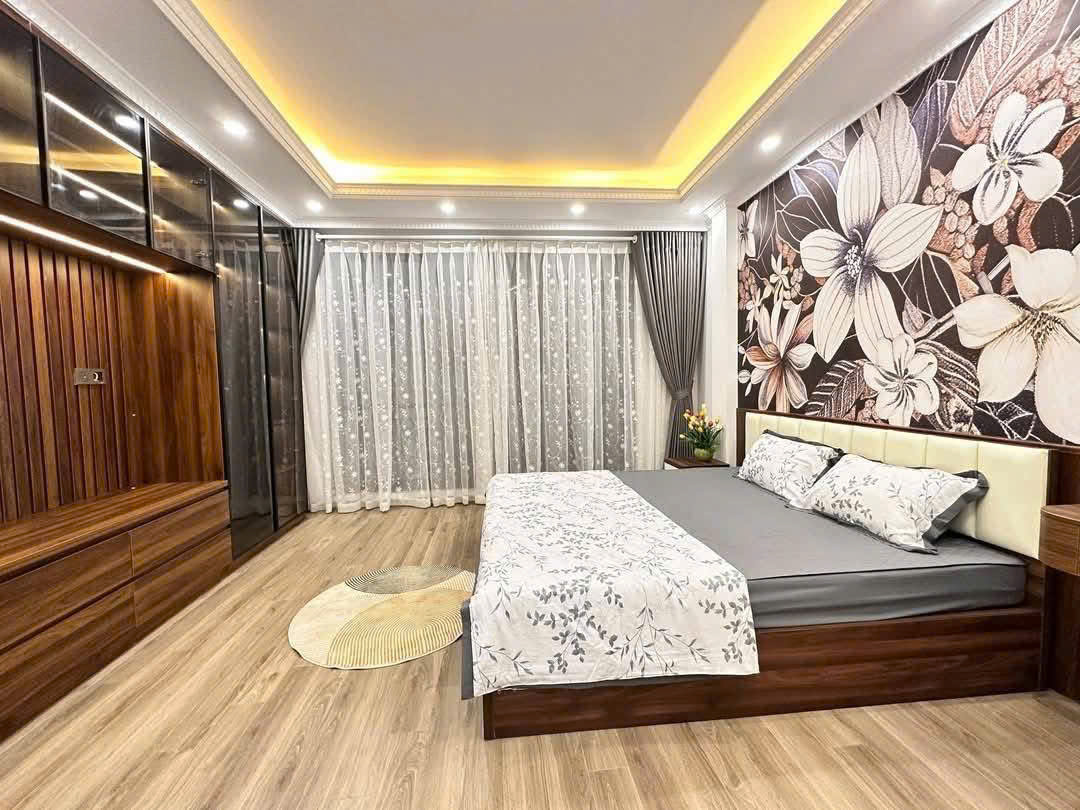 YÊN HOÀ –  CẦU GIẤY – NHÀ ĐẸP, MỘT BƯỚC RA PHỐ – 30M ,5TẦNG – NỘI THẤT SANG XỊN . GIÁ 7.95 TỶ