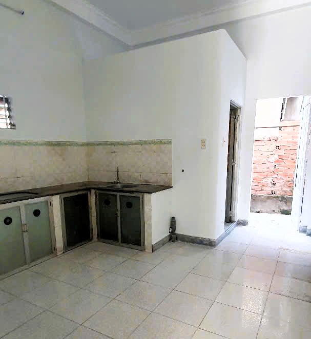 Cho thuê nhà 1 trệt 1 lầu, 90m², 4PN, gần Metro, ĐH Kiến Trúc