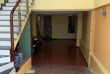 Cho thuê văn phòng tầng 1- 40 m2 tại Mễ Trì Thượng, đường ô tô tránh