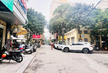 BÁN NHÀ PHỐ TRẦN DUY HƯNG QUẬN CẦU GIẤY, Ô TÔ TRÁNH 40M2 4 TẦNG 18 TỶ
