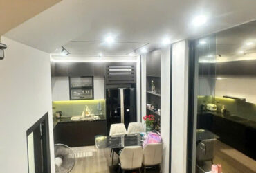 PHÂN LÔ CÁN BỘ – Ô TÔ-NỘI THẤT SỊN SÒ TẠI VĂN QUÁN -HÀ ĐÔNG 12 TỶ