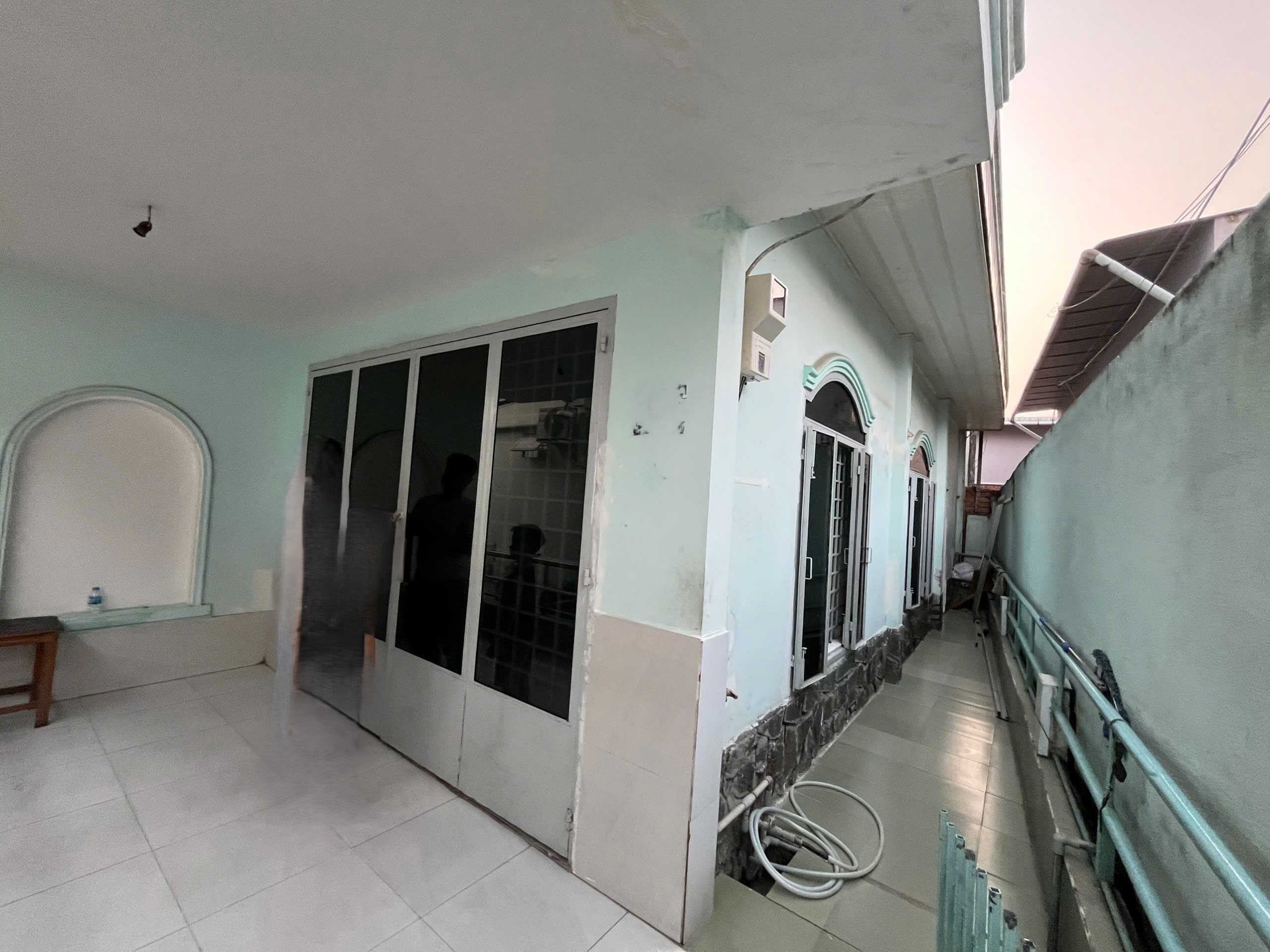 Cho thuê nhà nguyên căn gần chợ Thủ Đức, đường số 40 – Linh Đông