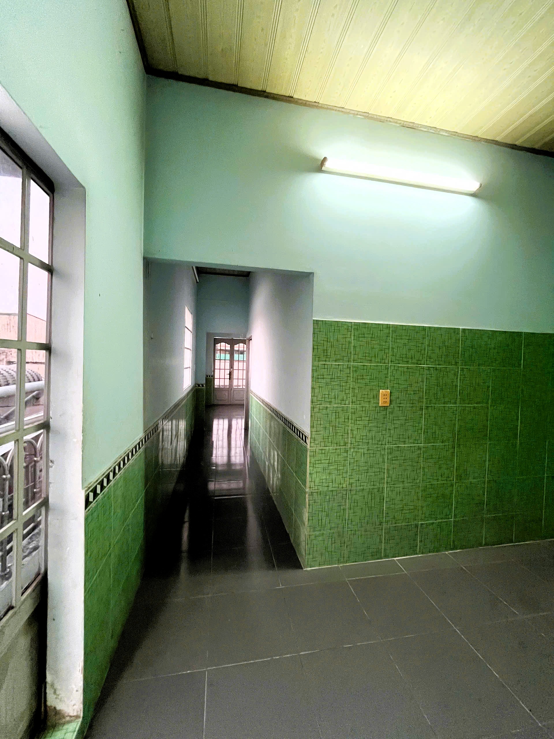 Cho thuê nhà nguyên căn gần chợ Thủ Đức, đường số 40 – Linh Đông