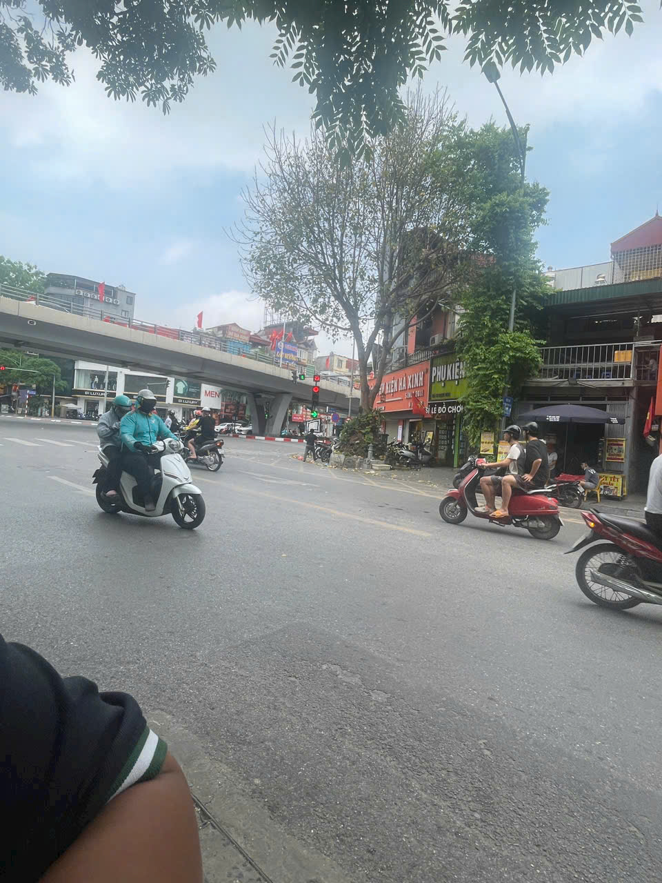 NHANH KHÔNG KỊP- CĂN GÓC GẦN 50M2 TRÊN KHU ĐẤT VÀNG HAI BÀ TRƯNG – BÁCH KINH XÂY CHỈ 4.XX TỶ