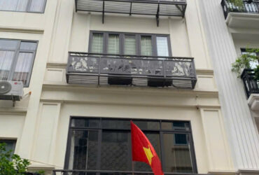 Bán nhà đẹp Văn Phú ngõ thông thoáng 2 ô tô tránh 4 tầng 59m2, tặng toàn bộ
 nội thất cao cấp giá chào 11,9Tỷ