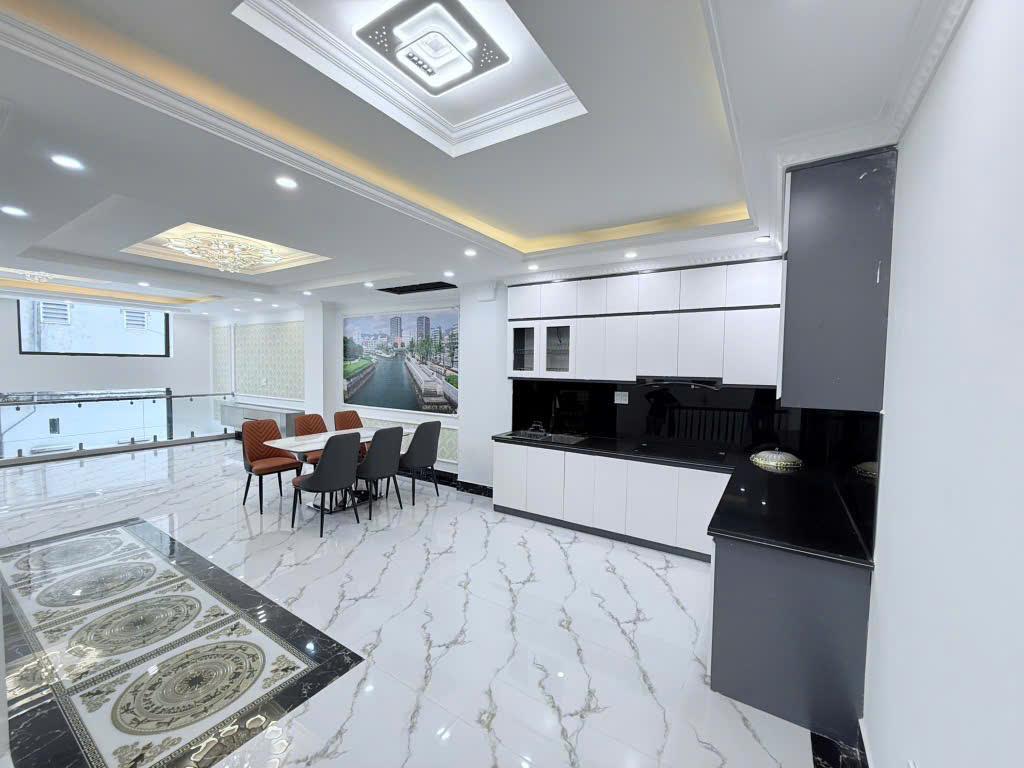 NHÀ DÂN XÂY CỰC CHẮC – NGÕ Ô TÔ – TRUNG TÂM LONG BIÊN – HAI THOÁNG – FULL NỘI THẤT – CHỈ VIỆC Ở