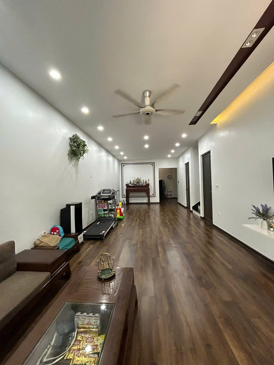 45 m2, Trần Quang Diệu,mặt tiền đẹp,nhỉnh 14 tỷ,ô tô tải vào nhà,trước nhà khuôn viên xanh sạch